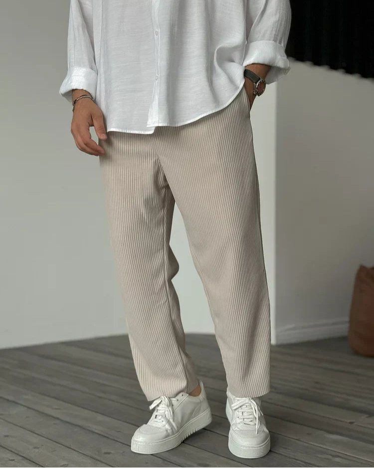 Julian | Relaxed Pleated Straight-Leg Trousers for Men