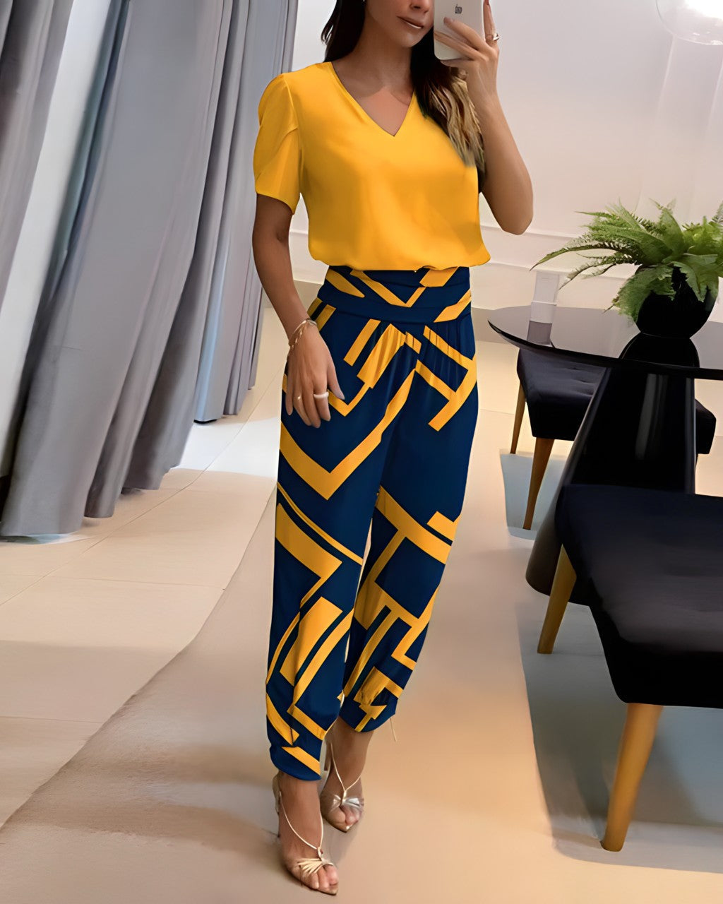 Nora | Relaxed Short Sleeve Top and Tapered Pants Set for Women