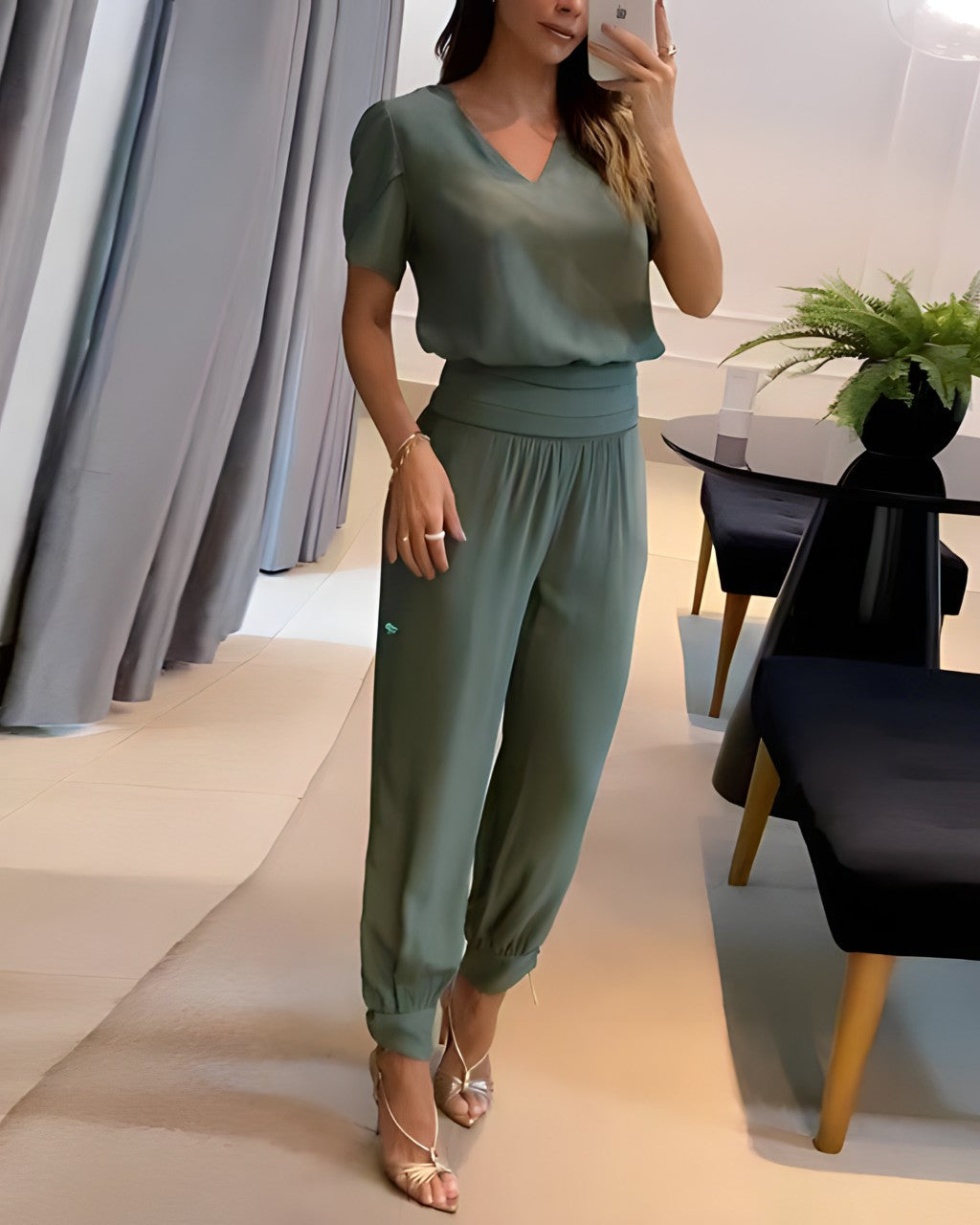 Nora | Relaxed Short Sleeve Top and Tapered Pants Set for Women